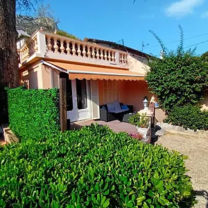 Appartement Charmant Et Calme Aux Portes De Monaco, Cap-d'Ail